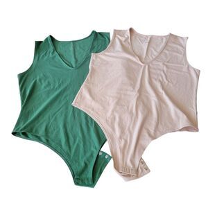 A New Day Green & Cream V Neck Bodysuit Tank Women Size XL 2 Piece Bundle